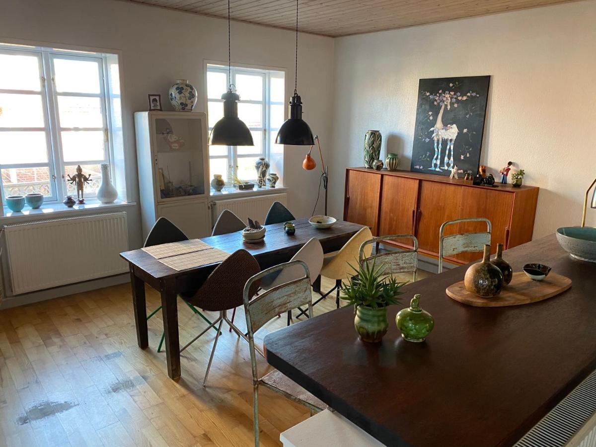 Feriehus Med Havudsigt Spodsbjerg Kültér fotó
