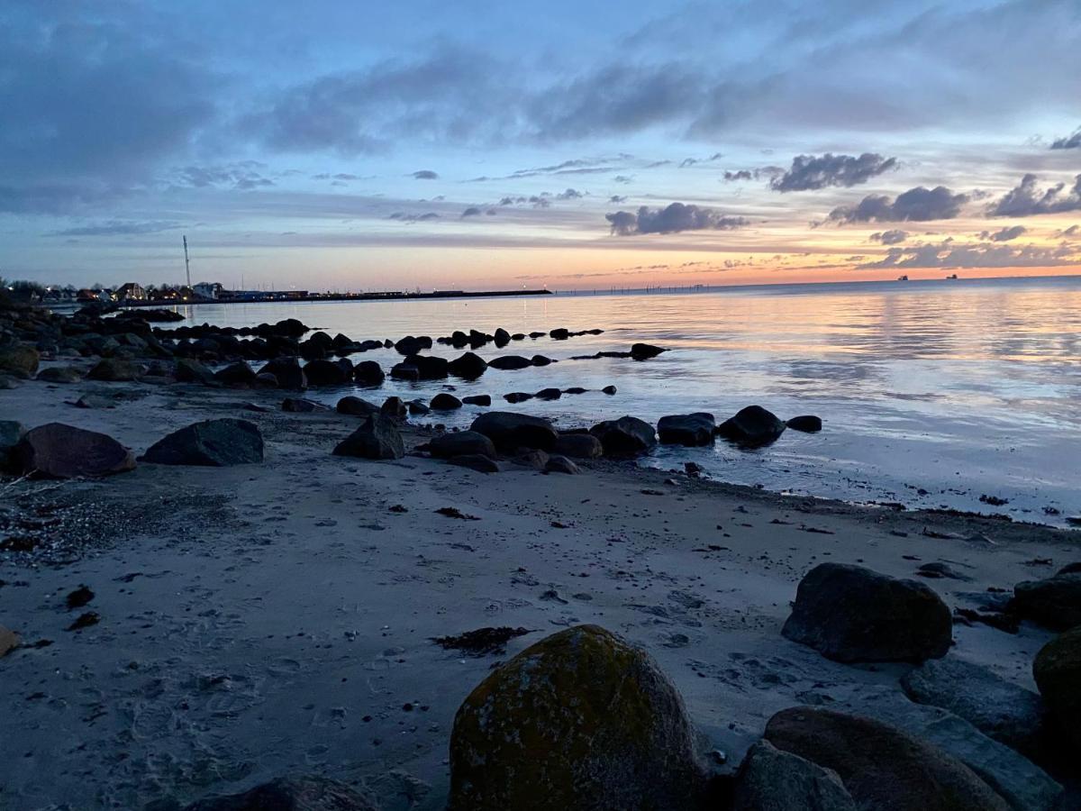 Feriehus Med Havudsigt Spodsbjerg Kültér fotó