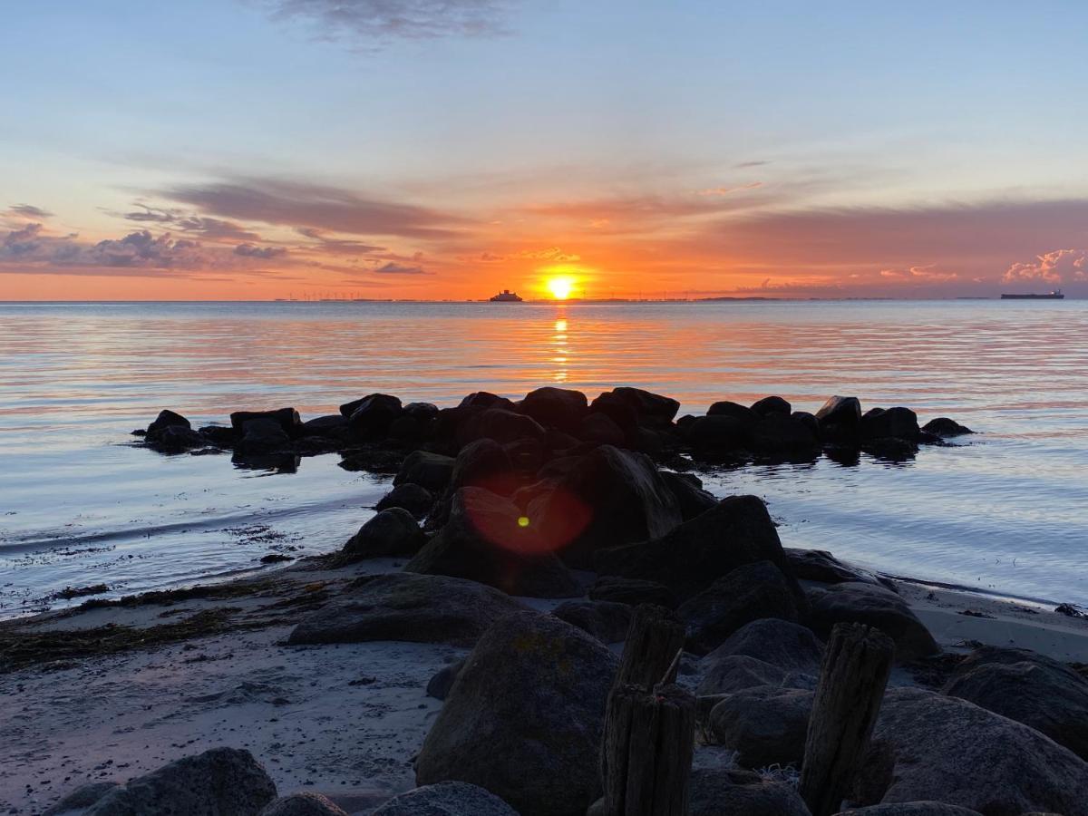Feriehus Med Havudsigt Spodsbjerg Kültér fotó