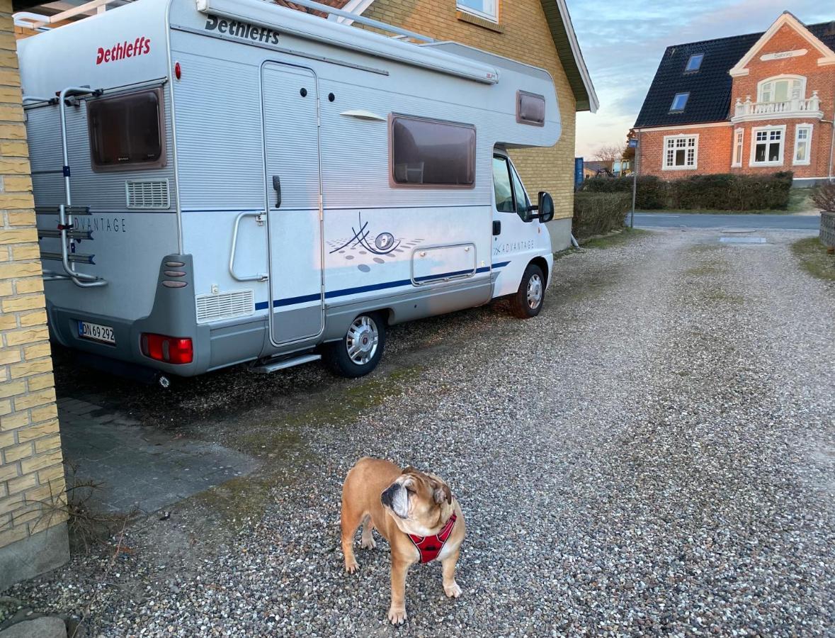 Feriehus Med Havudsigt Spodsbjerg Kültér fotó