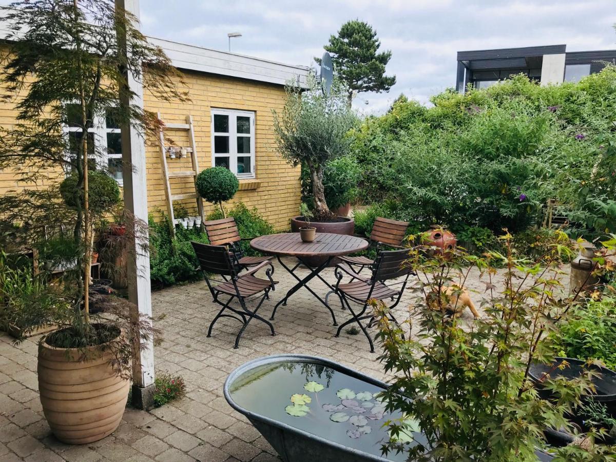 Feriehus Med Havudsigt Spodsbjerg Kültér fotó