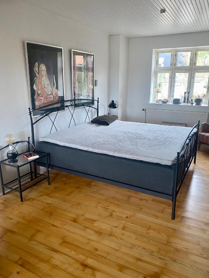Feriehus Med Havudsigt Spodsbjerg Kültér fotó